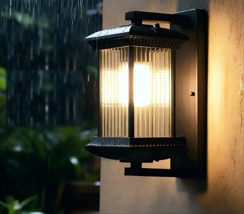 Classical Ribbed Outdoor Lantern